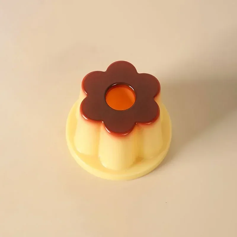 1PC Creative Pudding Pen Holder Cute Pudding Pen Holder Birthday Gift Creative Desktop Girl Heart Small Ornament